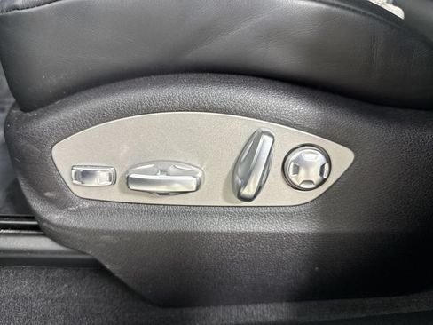 Certified 2026 Porsche Macan S AWD/4WD image 40