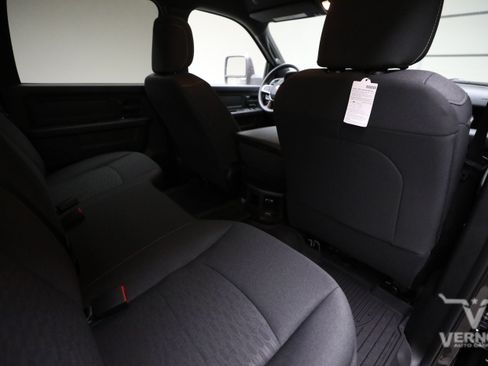 New 2026 RAM 3500 Tradesman AWD/4WD image 12