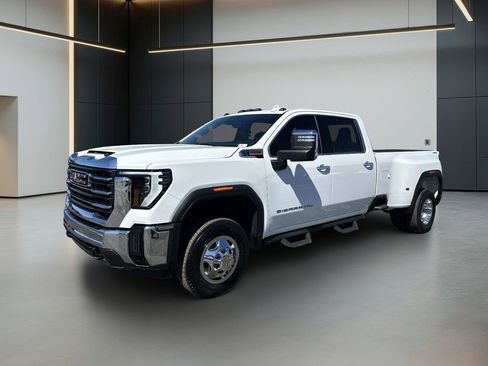 Certified 2025 GMC Sierra 3500 SLT w/ SLT Convenience Package AWD/4WD image 1