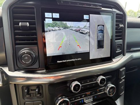 Used 2021 Ford F150 Lariat w/ Equipment Group 502A High AWD/4WD image 3
