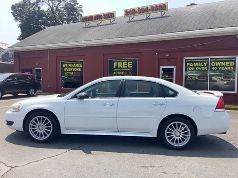 Used 2015 Chevrolet Impala LTZ FWD image 4