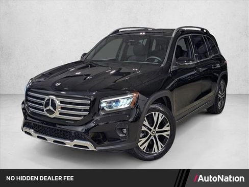 Used 2026 Mercedes-Benz GLB 250 image 1