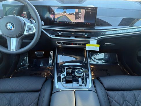 New 2026 BMW X7 xDrive40i w/ M Sport Package image 19