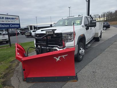 Used 2022 GMC Sierra 3500 Pro w/ Convenience Package