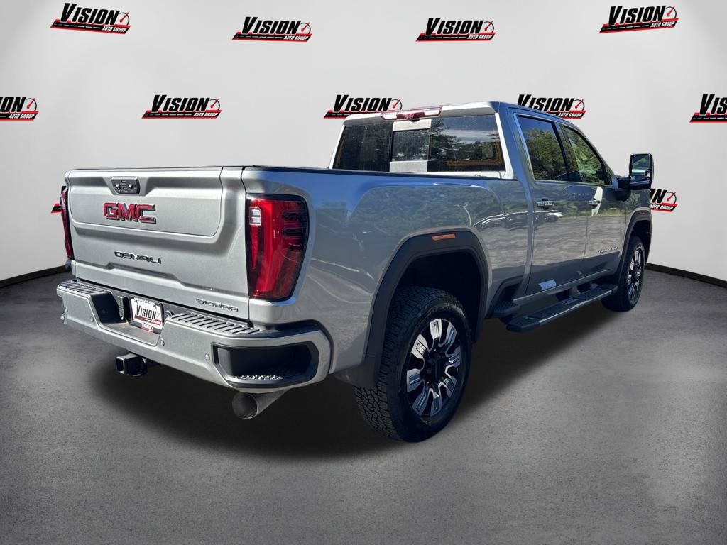 Used 2025 GMC Sierra 2500 Denali w/ Technology Package AWD/4WD image 5