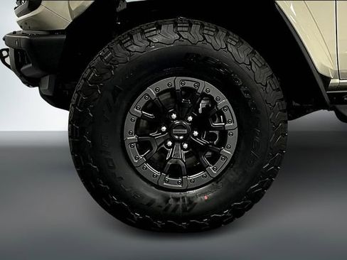 New 2025 Ford Bronco Raptor image 12
