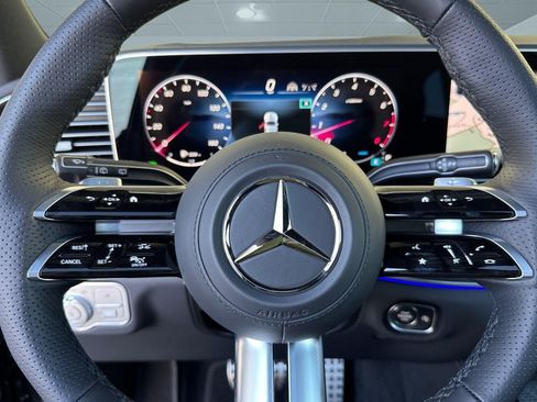 New 2026 Mercedes-Benz GLS 580 4MATIC image 16