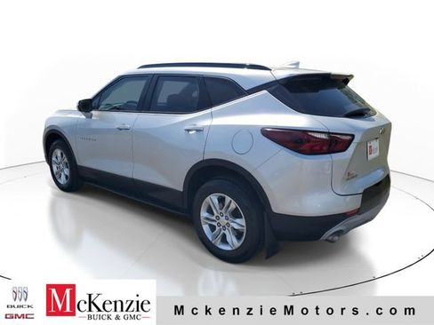 Used 2021 Chevrolet Blazer LT image 3