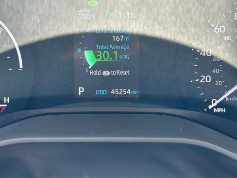 Used 2023 Toyota Sienna LE w/ LE Plus Package FWD image 36