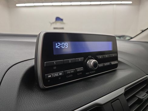 Used 2014 MAZDA MAZDA3 i Touring image 16