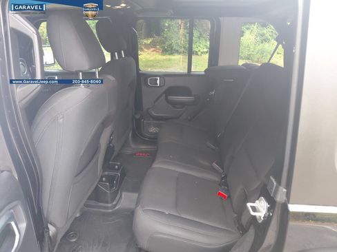 Used 2019 Jeep Wrangler Unlimited Sport S AWD/4WD image 13