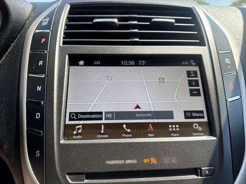 Used 2018 Lincoln MKC Select w/ Select Plus Package AWD/4WD image 20