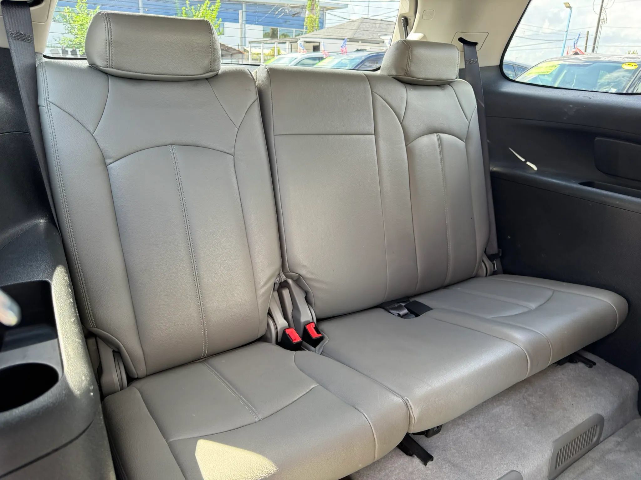 Used 2012 GMC Acadia SLE FWD image 15