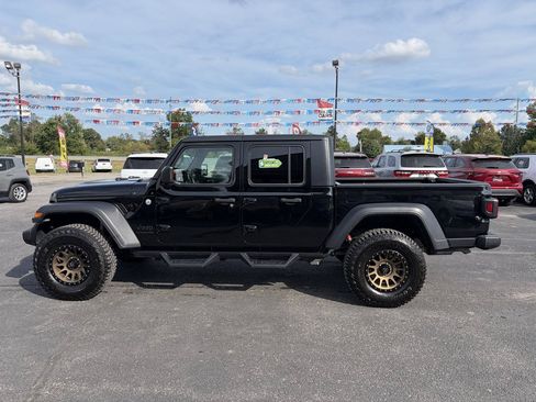 Used 2021 Jeep Gladiator Sport w/ Trailer Tow Package AWD/4WD image 8