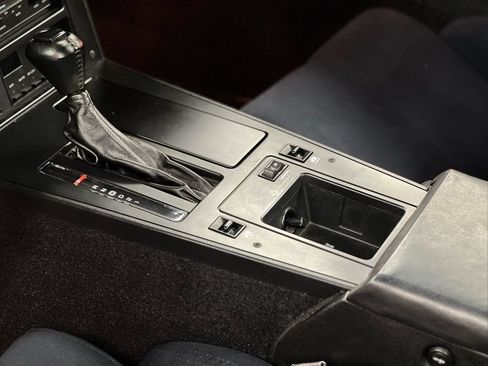 Used 1989 Chevrolet Corvette Coupe RWD image 19