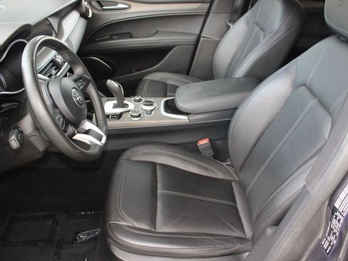 Used 2022 Alfa Romeo Stelvio Ti w/ Active Assist Plus Package image 5