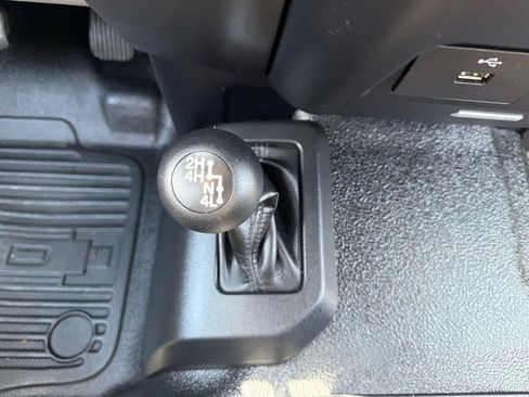 Used 2017 Ford F250 XLT AWD/4WD image 38