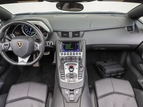Used 2014 Lamborghini Aventador LP 700-4 AWD/4WD image 2