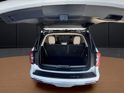 Used 2024 Ford Expedition Limited image 26