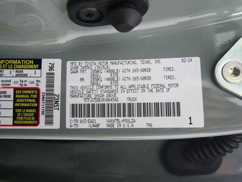 Used 2024 Toyota Tundra Limited image 32