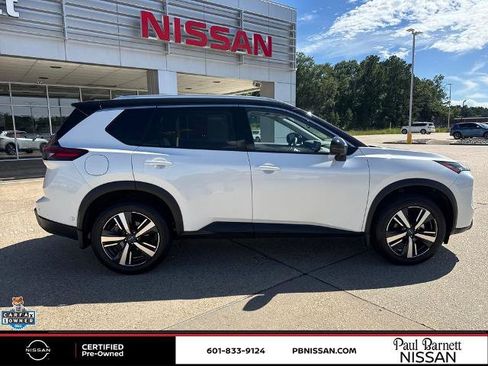 Certified 2024 Nissan Rogue SL w/ SL Premium Package FWD image 11