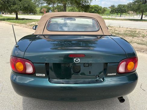 Used 1999 MAZDA MX-5 Miata RWD image 6