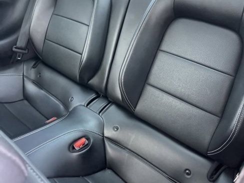 Used 2022 Ford Mustang Premium image 8