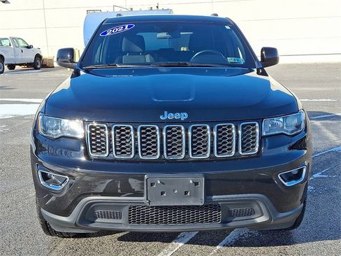 Used 2021 Jeep Grand Cherokee Laredo image 5