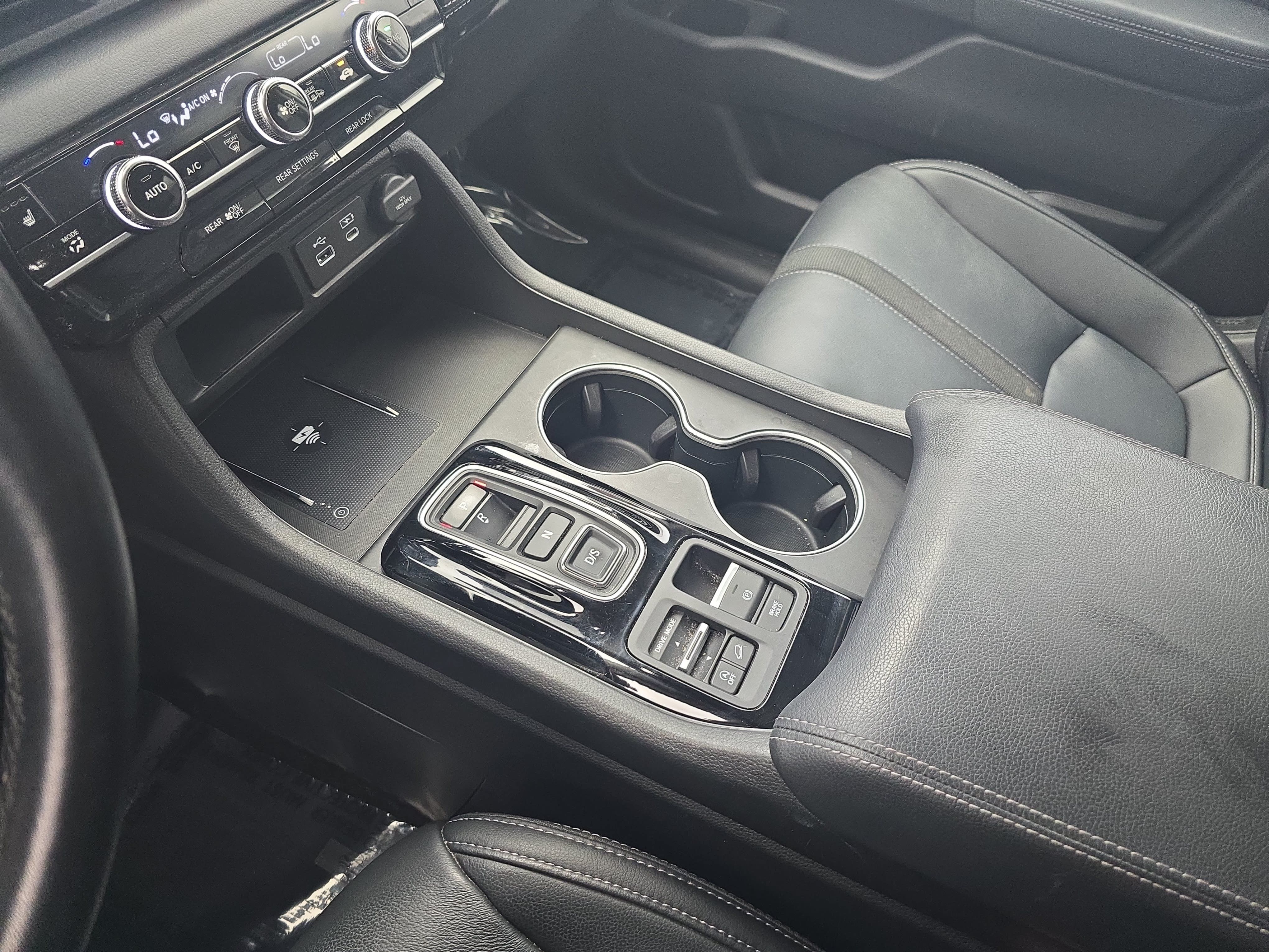 Certified 2024 Honda Pilot Touring image 26