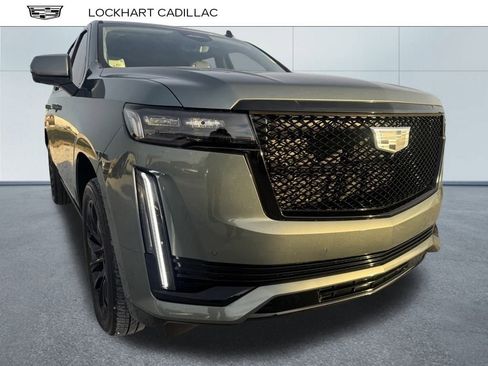 Certified 2024 Cadillac Escalade Sport Platinum w/ LPO, ONYX Package image 8