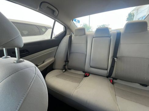 Used 2025 Nissan Altima 2.5 SV FWD image 39