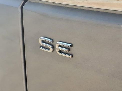 Used 2023 Volkswagen Atlas SE image 23