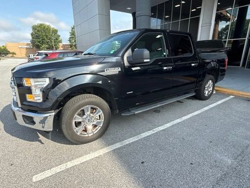 Used 2017 Ford F150 XLT w/ Equipment Group 301A Mid RWD image 3