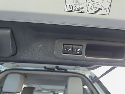 Used 2023 Toyota Sequoia Limited image 17