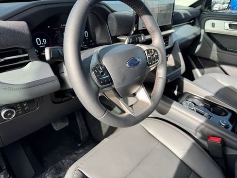 New 2026 Ford Explorer Active w/ Active Comfort Package image 13