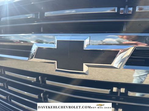 Used 2021 Chevrolet Suburban RST AWD/4WD image 69