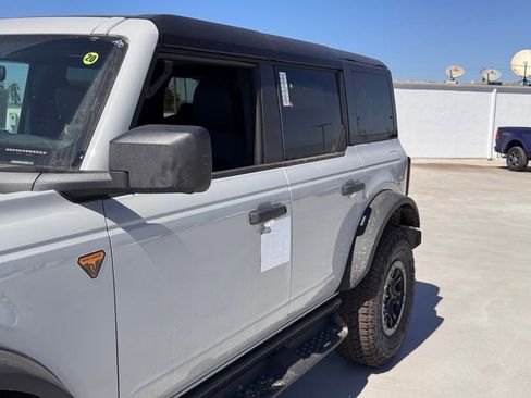 New 2026 Ford Bronco Badlands AWD/4WD image 9