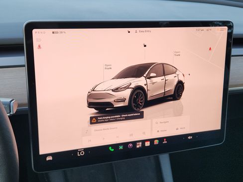 Used 2022 Tesla Model Y Performance AWD/4WD image 5