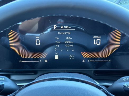 New 2026 Kia Carnival EX FWD image 25