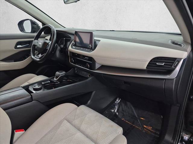 Used 2025 Nissan Rogue SV AWD/4WD image 24