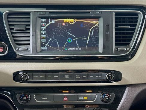 Used 2016 Kia Sedona SX Limited FWD image 13