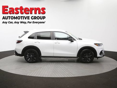 Used 2023 Honda HR-V Sport image 45