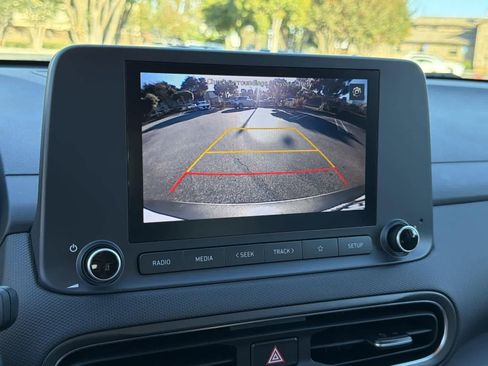 Used 2023 Hyundai Kona SEL image 17