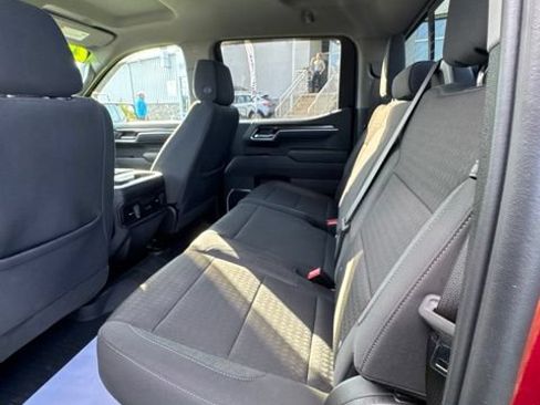 Used 2025 Chevrolet Silverado 1500 RST AWD/4WD image 28