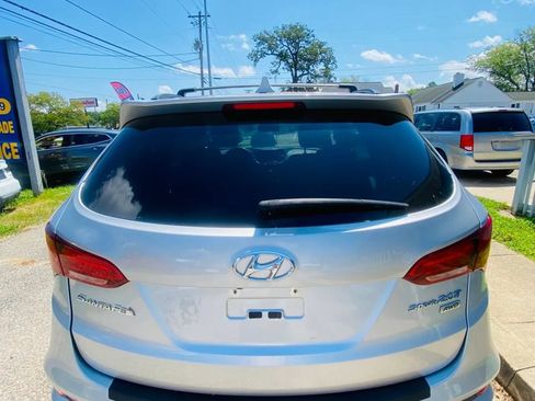 Used 2018 Hyundai Santa Fe Sport 2.0T AWD/4WD image 17