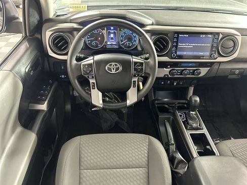 Used 2022 Toyota Tacoma SR5 image 21
