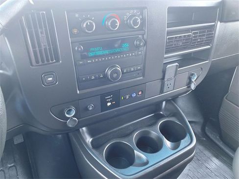 Used 2023 GMC Savana 2500 LS w/ Driver Convenience Package image 16