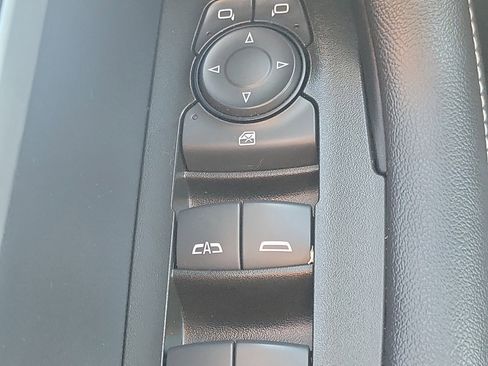 Used 2023 Chevrolet Blazer LT image 17