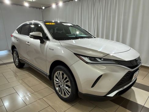 Certified 2021 Toyota Venza Limited w/ Advanced Technology Package AWD/4WD image 7