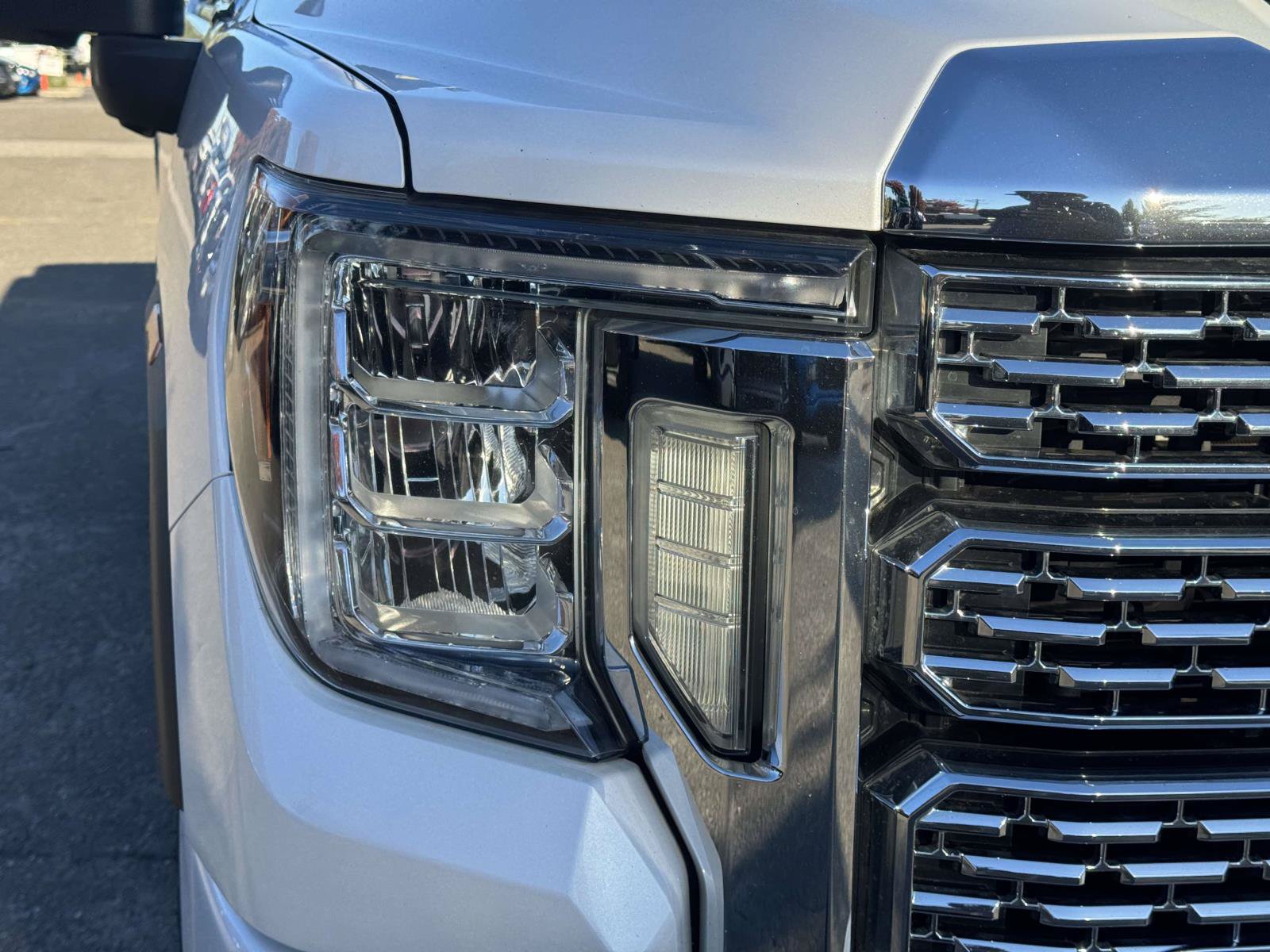 Used 2020 GMC Sierra 2500 Denali w/ Denali Ultimate Package AWD/4WD image 7